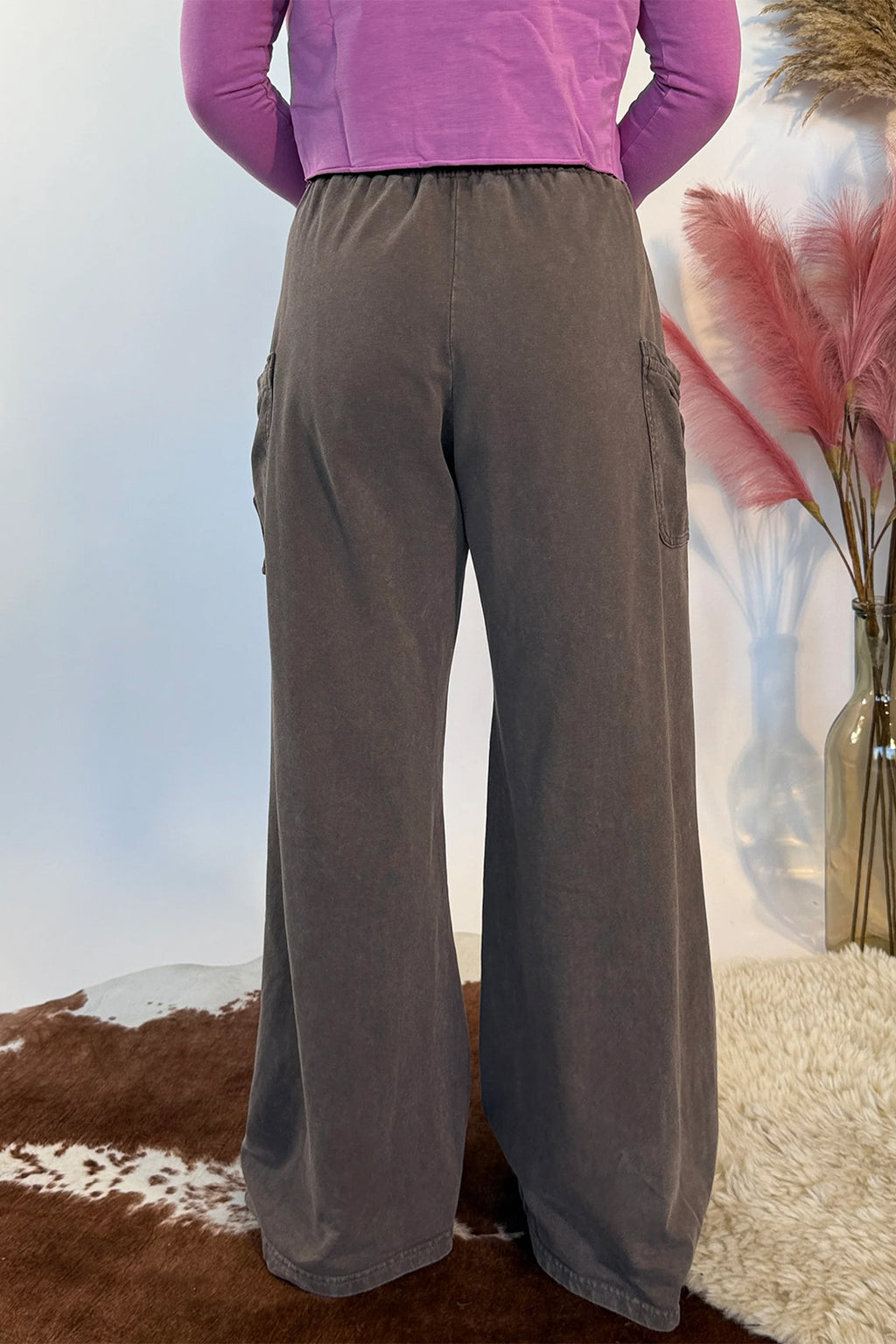 Mineral Wash Cotton Cargo Pants – Dark Brown