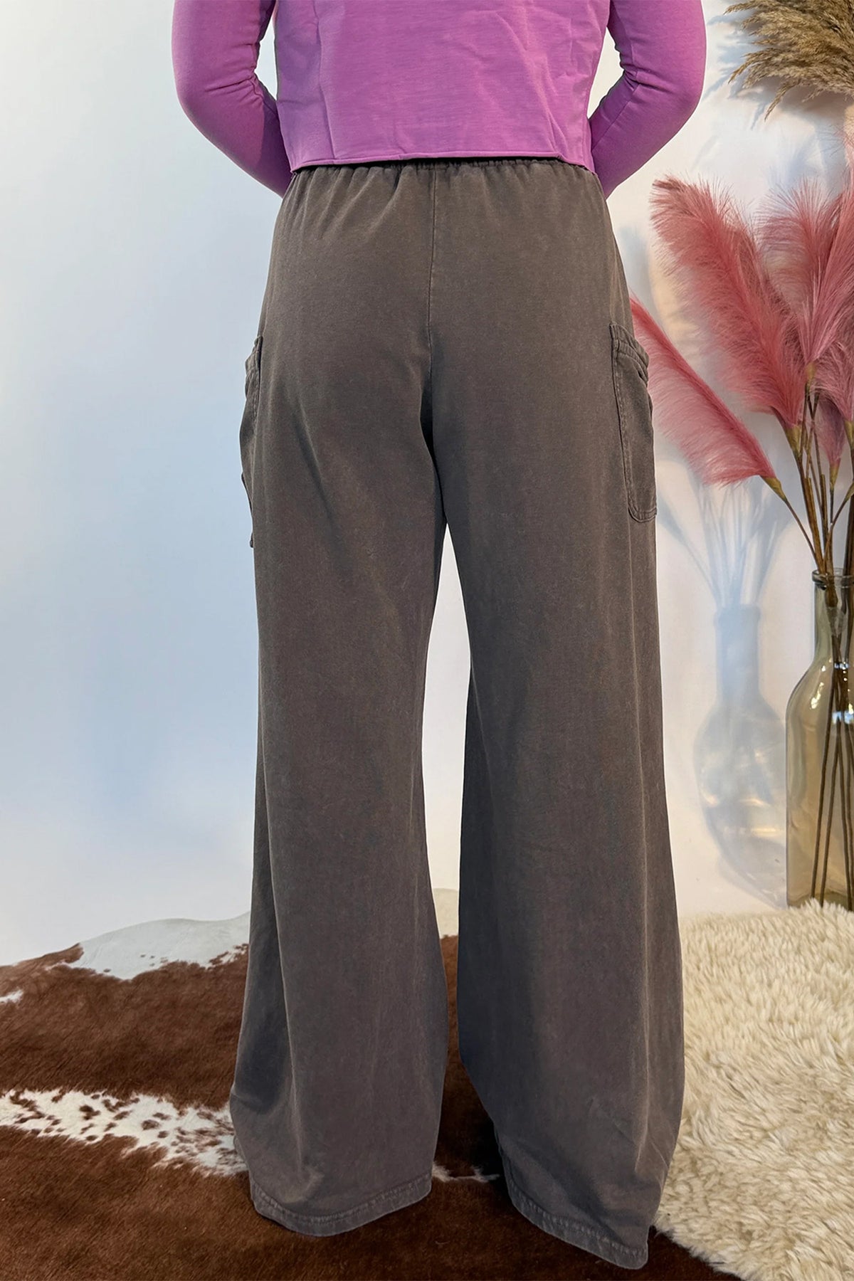 Mineral Wash Cotton Cargo Pants – Dark Brown