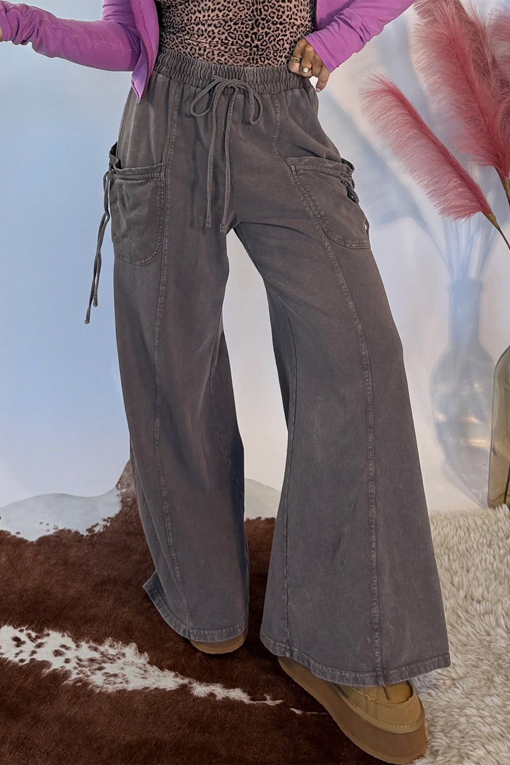 Mineral Wash Cotton Cargo Pants – Dark Brown