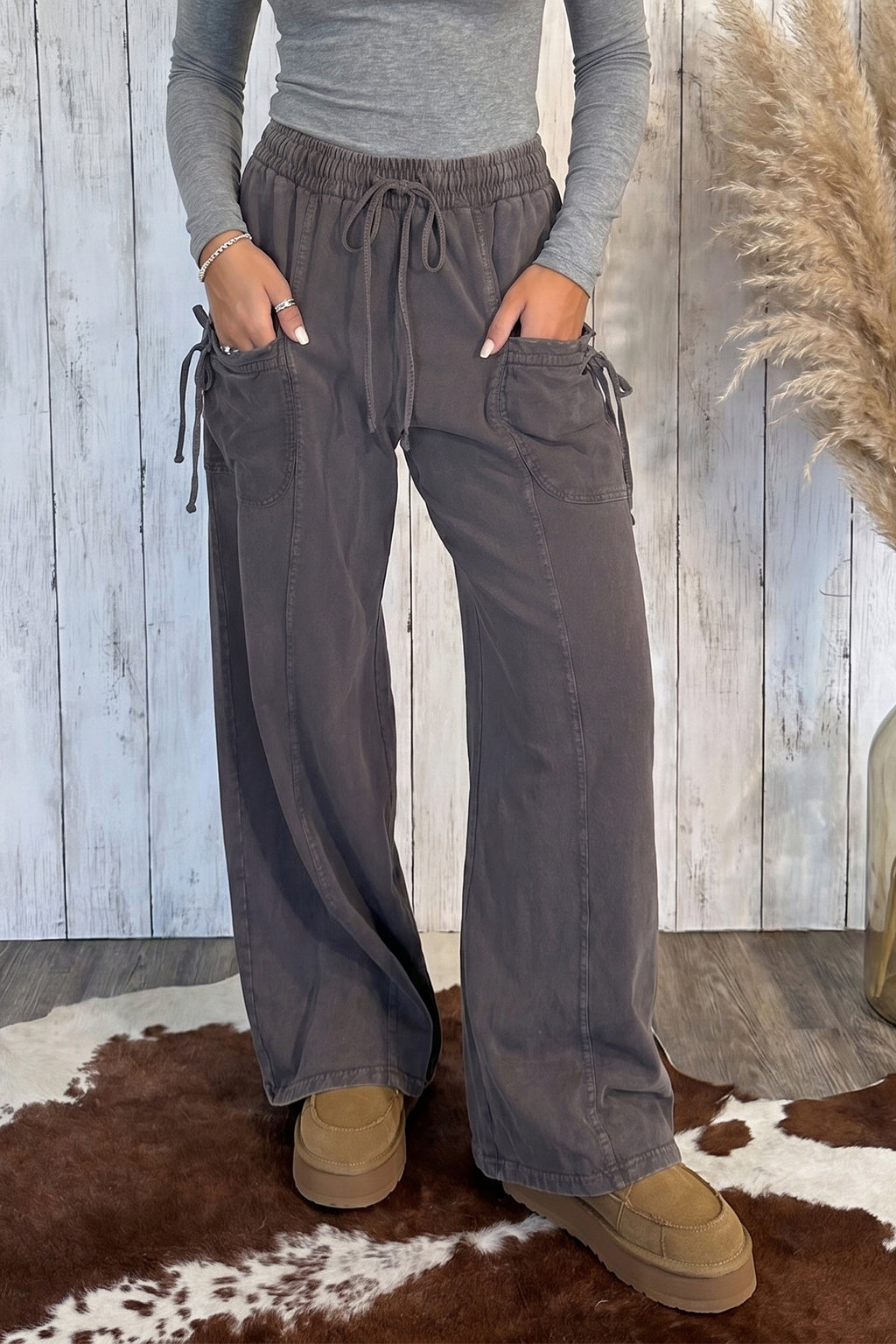 Mineral Wash Cotton Cargo Pants – Dark Brown